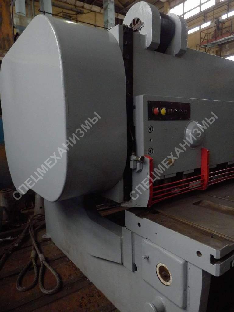 Ножницы гильотинные  ScTR 16x3150